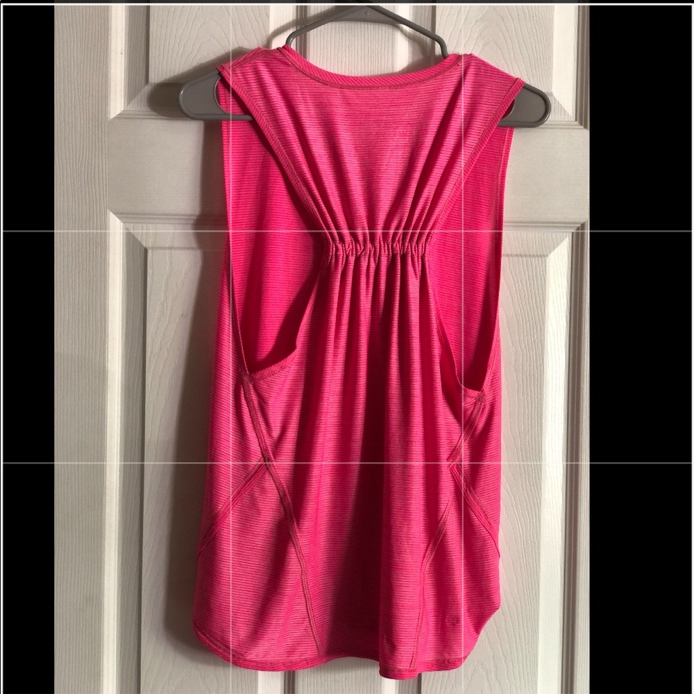 Lululemon tank